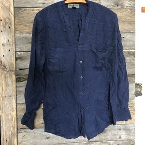 Robert Stock %100 silk blouse